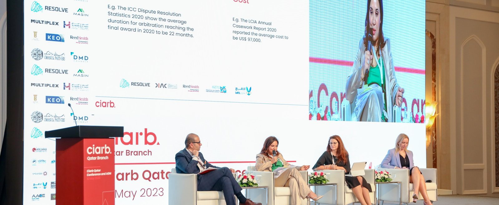جلسة حوارية خلال اجتماع الجمعية العمومية والمؤتمر لفرع معهد Ciarb في قطر، 10 مايو 2023