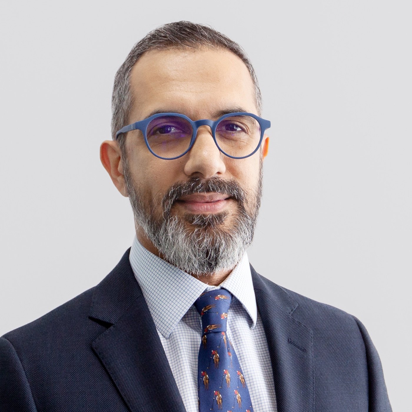 Portrait photograph of Hussain Chizari MCIArb.